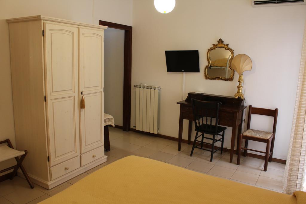 Hotel Villa Mora Giardini-Naxos Extérieur photo
