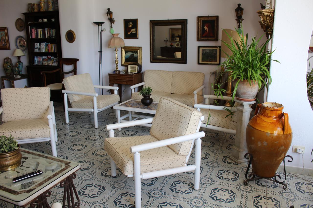 Hotel Villa Mora Giardini-Naxos Extérieur photo