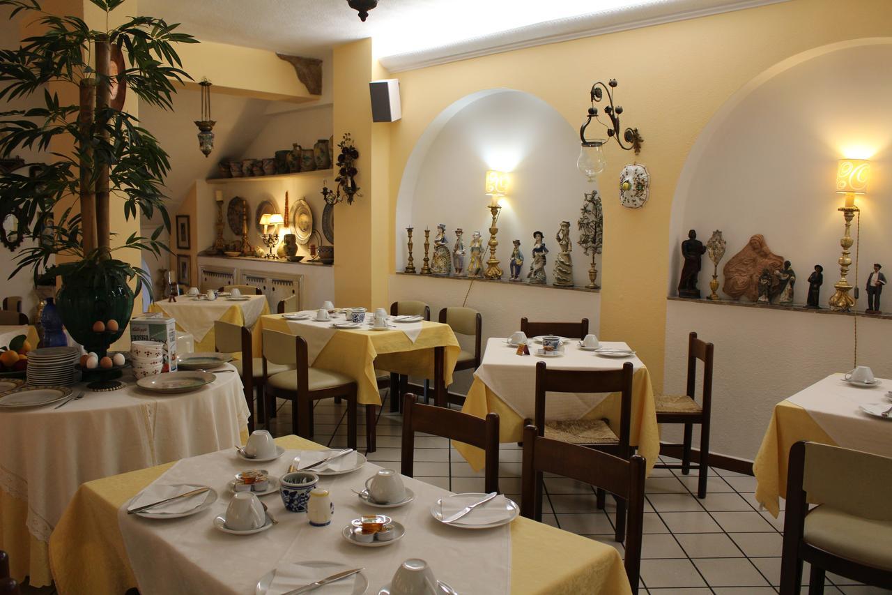 Hotel Villa Mora Giardini-Naxos Extérieur photo