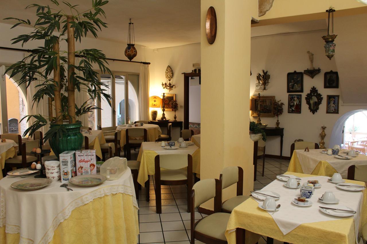 Hotel Villa Mora Giardini-Naxos Extérieur photo