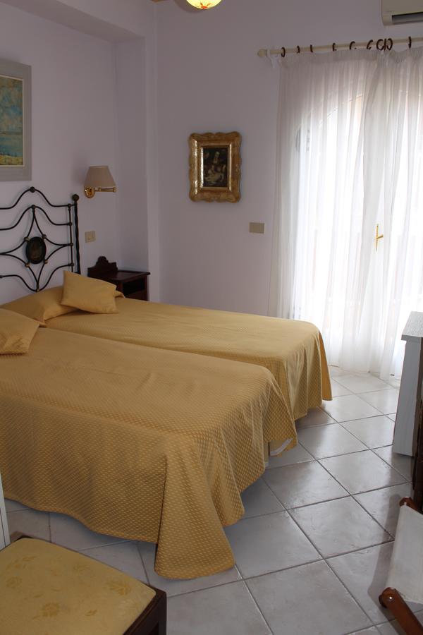 Hotel Villa Mora Giardini-Naxos Extérieur photo