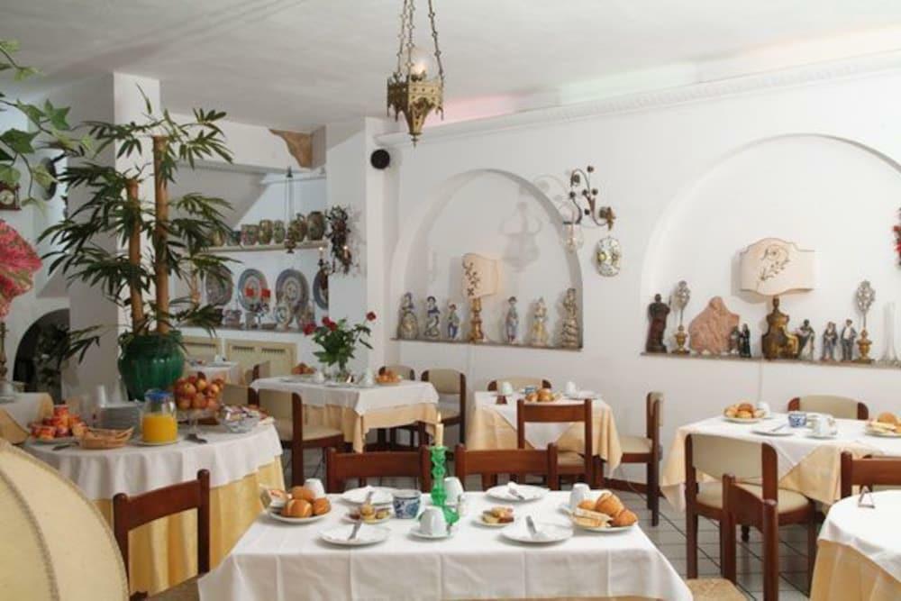 Hotel Villa Mora Giardini-Naxos Extérieur photo
